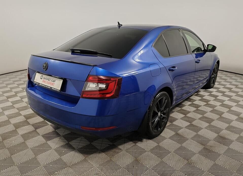 Skoda Octavia, III (A7) Рестайлинг 1.8 AMT (180 л.с.)