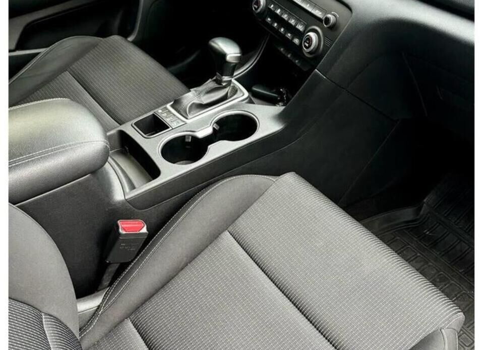 Kia Sportage, IV Рестайлинг 2.0 AT (150 л.с.) 4WD