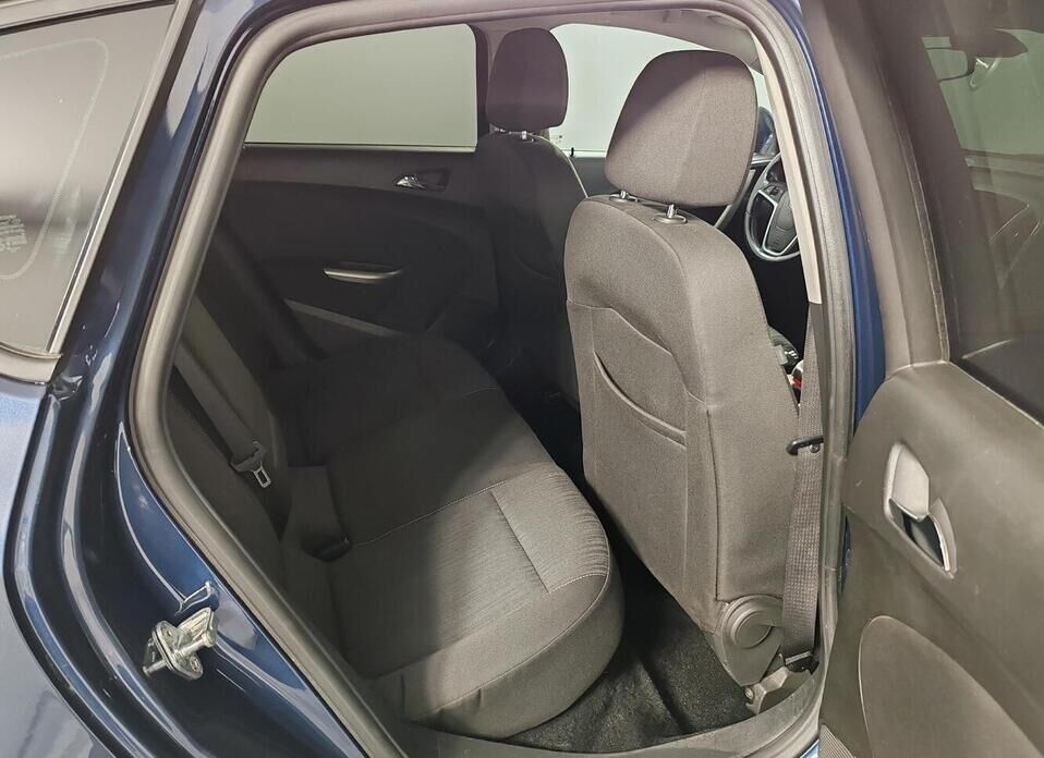 Opel Astra, J 1.6 MT (115 л.с.)