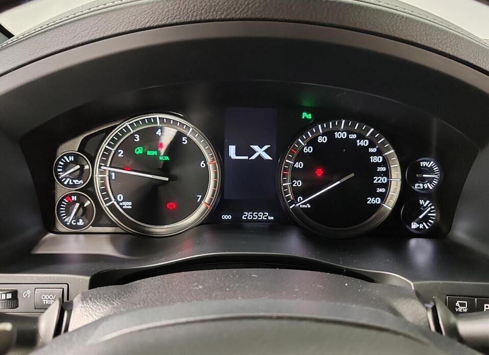 Lexus LX, III Рестайлинг 2 570 5.7 AT (367 л.с.) 4WD