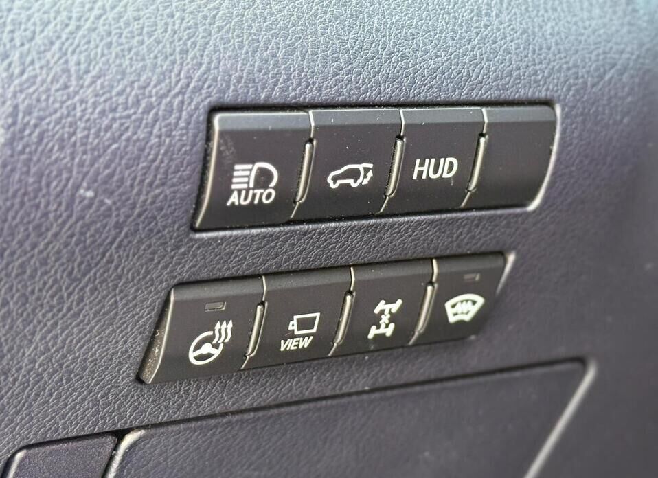Lexus RX, IV Рестайлинг 300 2.0 AT (238 л.с.) 4WD