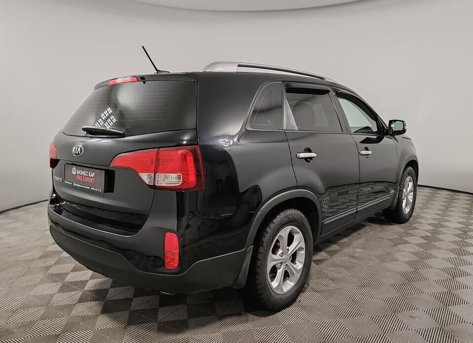 Kia Sorento, II Рестайлинг 2.4 MT (175 л.с.) 4WD