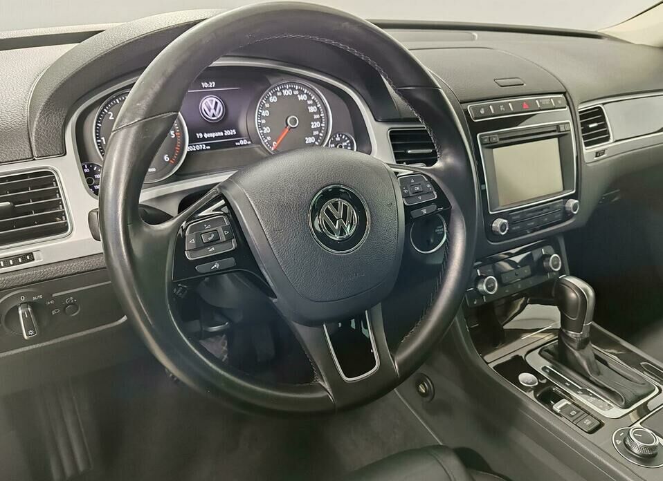 Volkswagen Touareg 3.0d AT (204 л.с.) 4WD