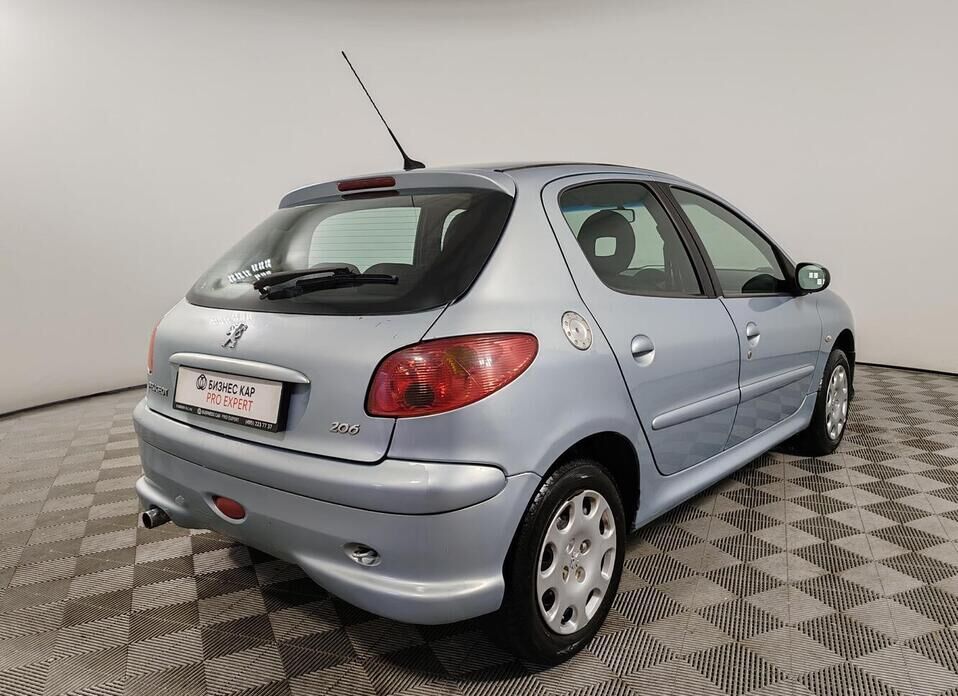 Peugeot 206 1.4 AT (75 л.с.)