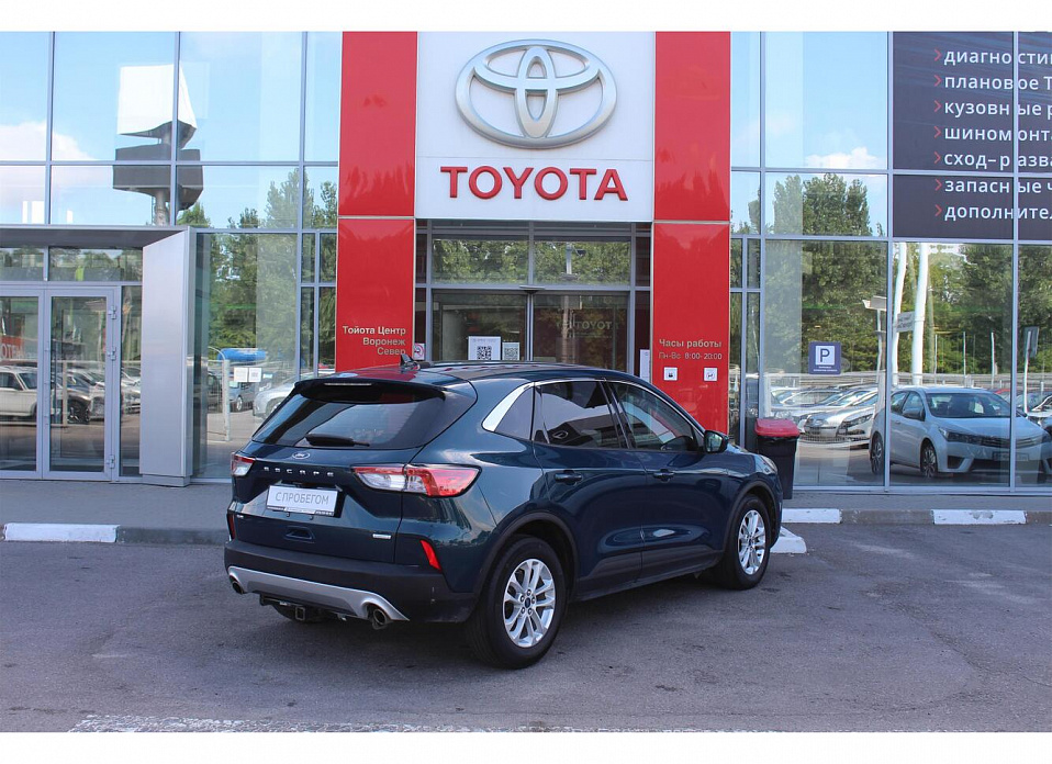 Ford Escape, III Рестайлинг 1.5 AT (182 л.с.)