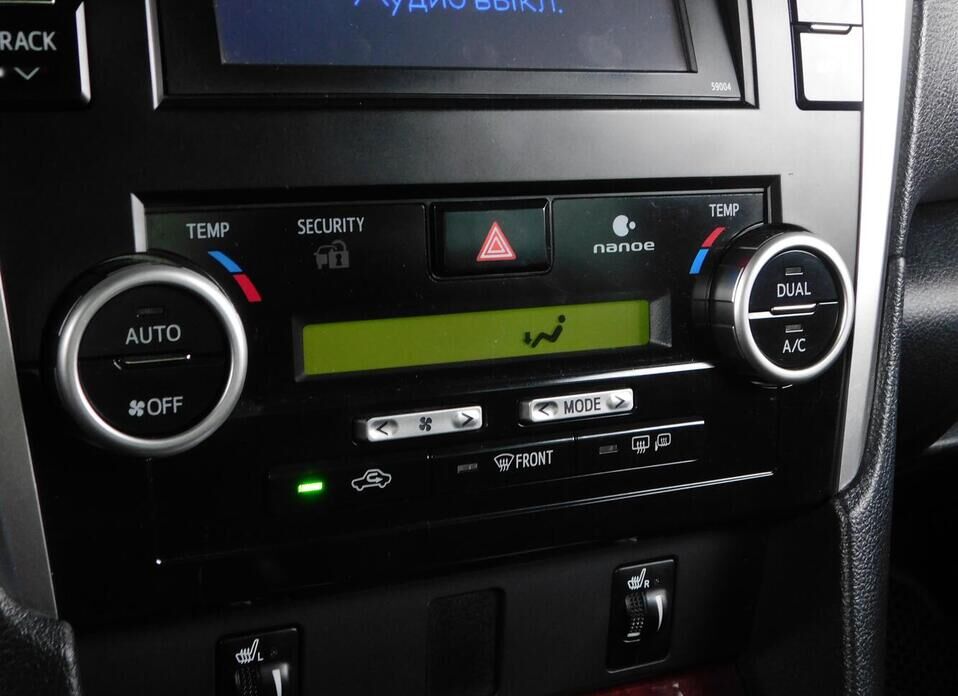 Toyota Camry, VII (XV50) 2.5 AT (181 л.с.)