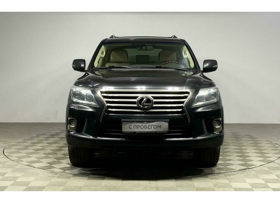 Lexus LX 570 5.7 AT (367 л.с.) 4WD