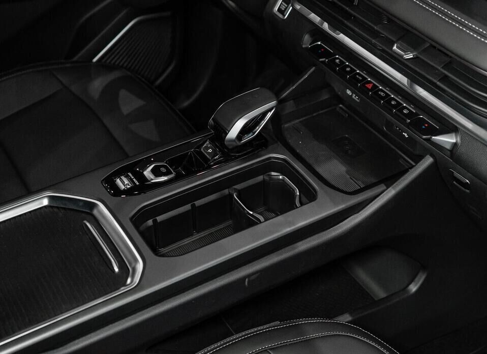 Geely Okavango, I Рестайлинг 2.0 AMT (200 л.с.)