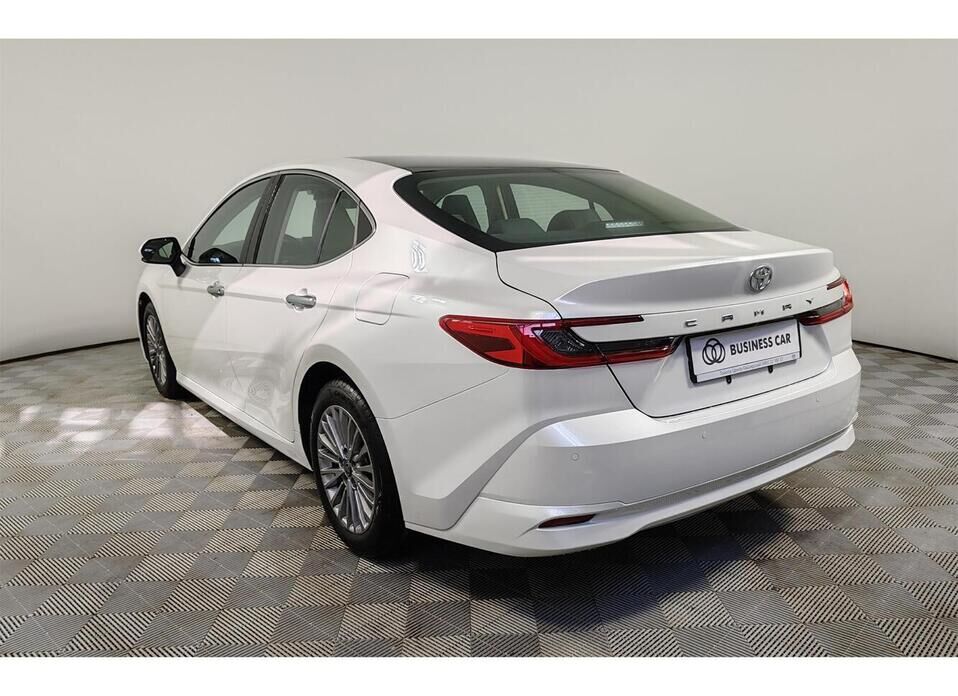 Toyota Camry, IX (XV80) China Market 2.0 CVT (173 л.с.)