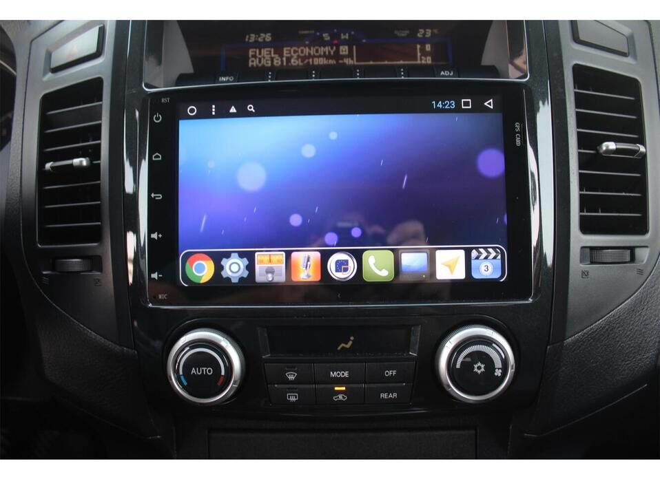 Mitsubishi Pajero, IV 3.0 AT (178 л.с.) 4WD