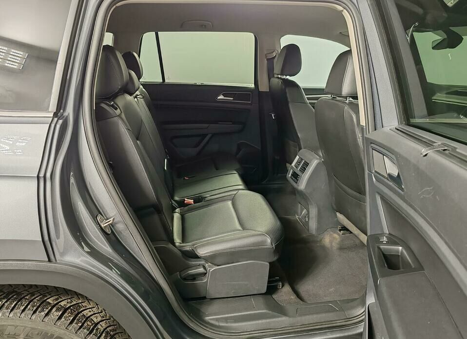 Volkswagen Teramont 2.0 AT (220 л.с.) 4WD