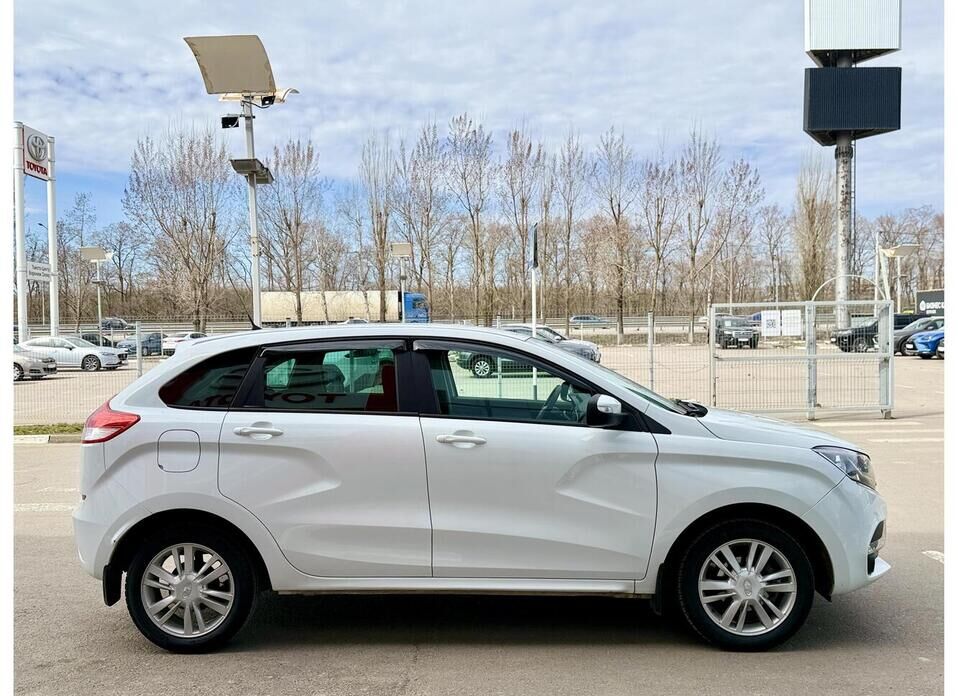 LADA (ВАЗ) XRAY, I 1.6 MT (110 л.с.)