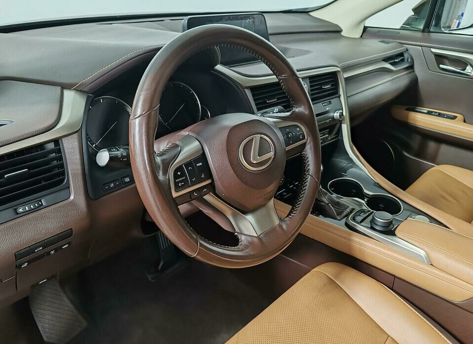 Lexus RX 200t 2.0 AT (238 л.с.) 4WD