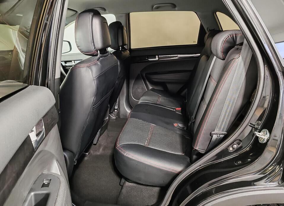 Kia Sorento, II Рестайлинг 2.4 MT (175 л.с.) 4WD