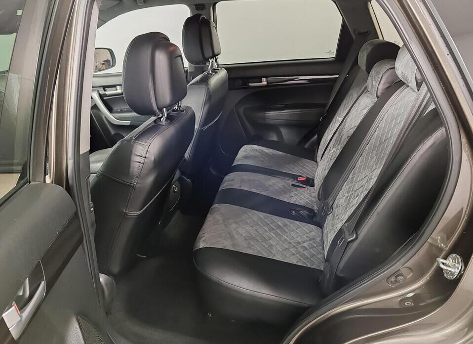Kia Sorento, II 2.4 AT (175 л.с.) 4WD