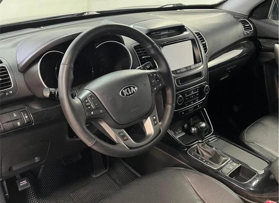 Kia Sorento, II Рестайлинг 2.4 AT (175 л.с.) 4WD