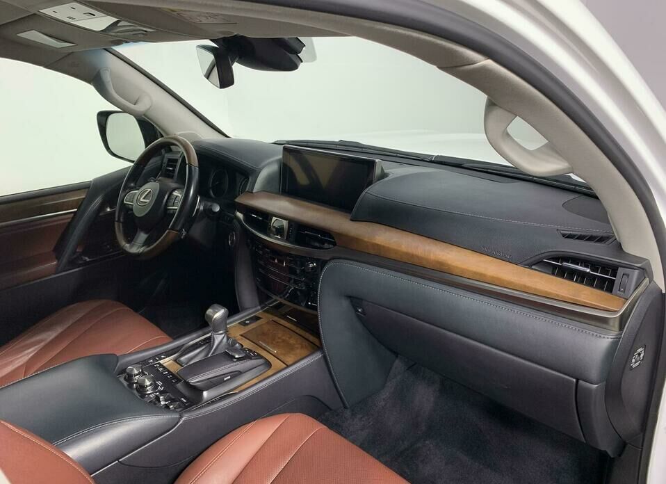Lexus LX 450d 4.5d AT (272 л.с.) 4WD