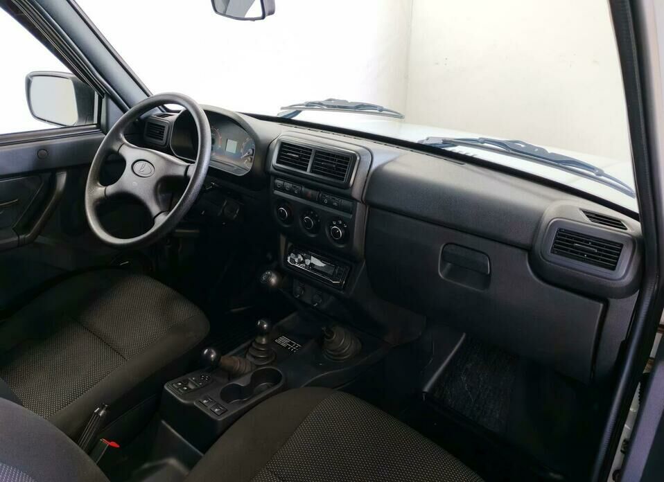 LADA (ВАЗ) Niva Legend 1.7 MT (83 л.с.) 4WD