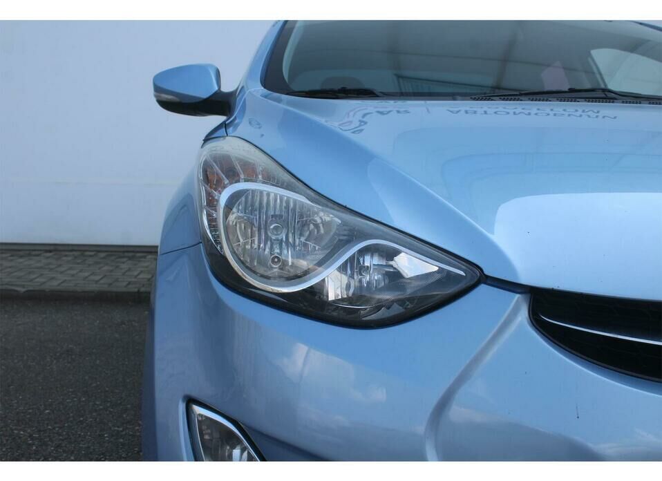 Hyundai Avante 1.6 AT (140 л.с.)