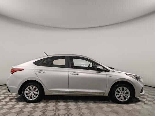 Hyundai Solaris, 2018&nbsp;г., 93&nbsp;413&nbsp;км