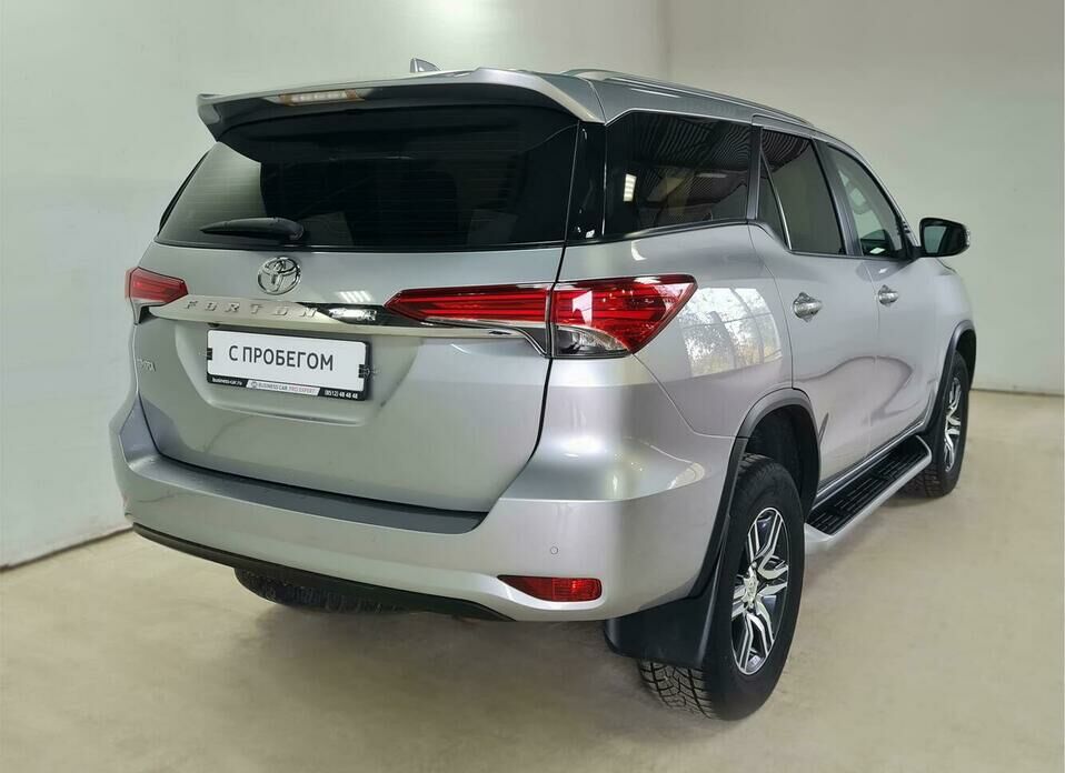 Toyota Fortuner 2.8d AT (200 л.с.) 4WD