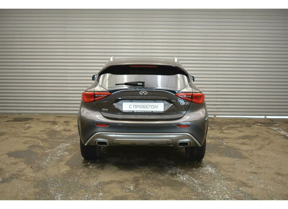 Infiniti QX30 2.0 AMT (211 л.с.) 4WD