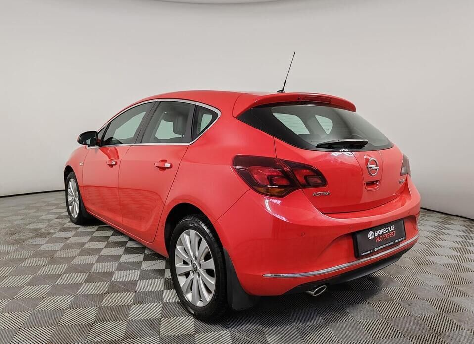 Opel Astra, J Рестайлинг 1.4 AT (140 л.с.)