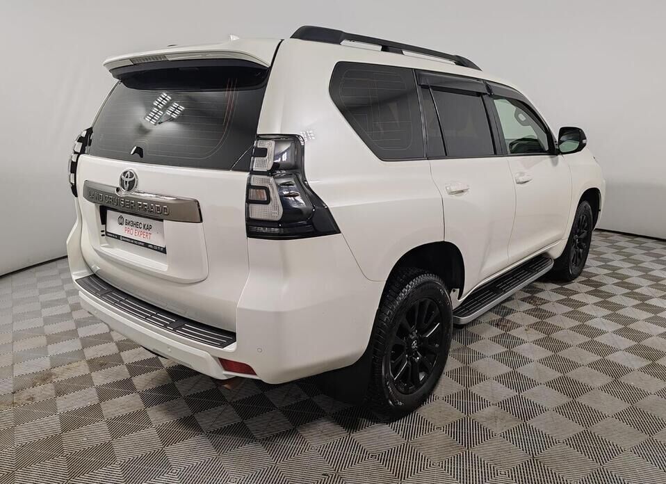 Toyota Land Cruiser Prado, 150 Series Рестайлинг 3 2.8d AT (200 л.с.) 4WD