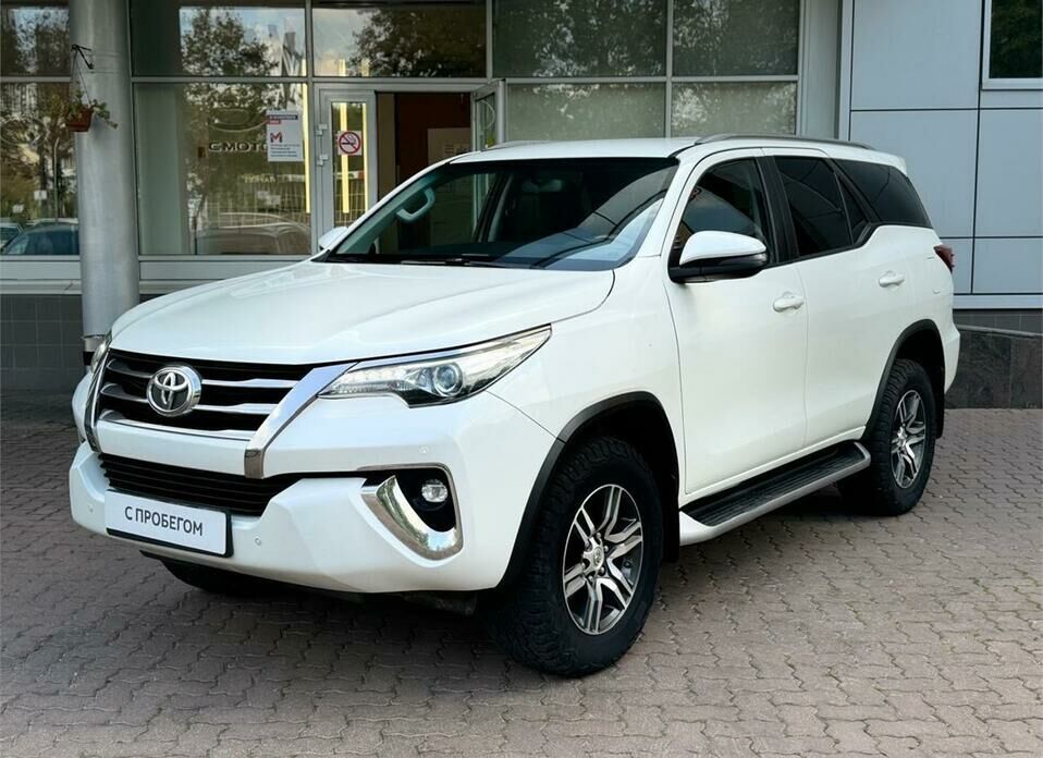 Toyota Fortuner 2.8d AT (177 л.с.) 4WD