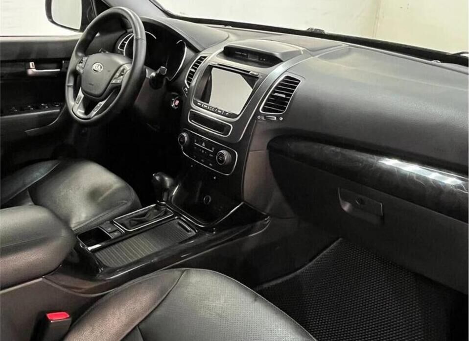 Kia Sorento, II Рестайлинг 2.4 AT (175 л.с.) 4WD