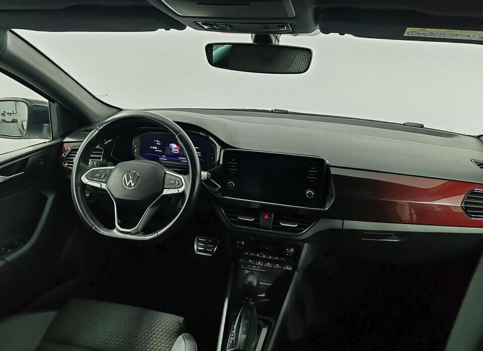 Volkswagen Polo, VI 1.4 AMT (125 л.с.)