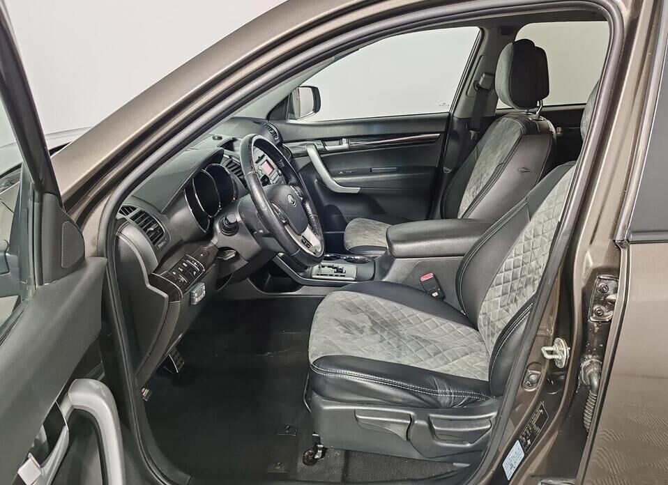 Kia Sorento, II 2.4 AT (175 л.с.) 4WD
