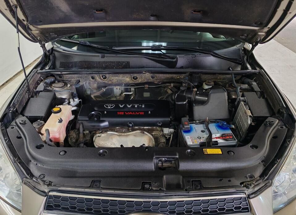 Toyota RAV4, III (XA30) Рестайлинг Long 2.4 AT (170 л.с.) 4WD