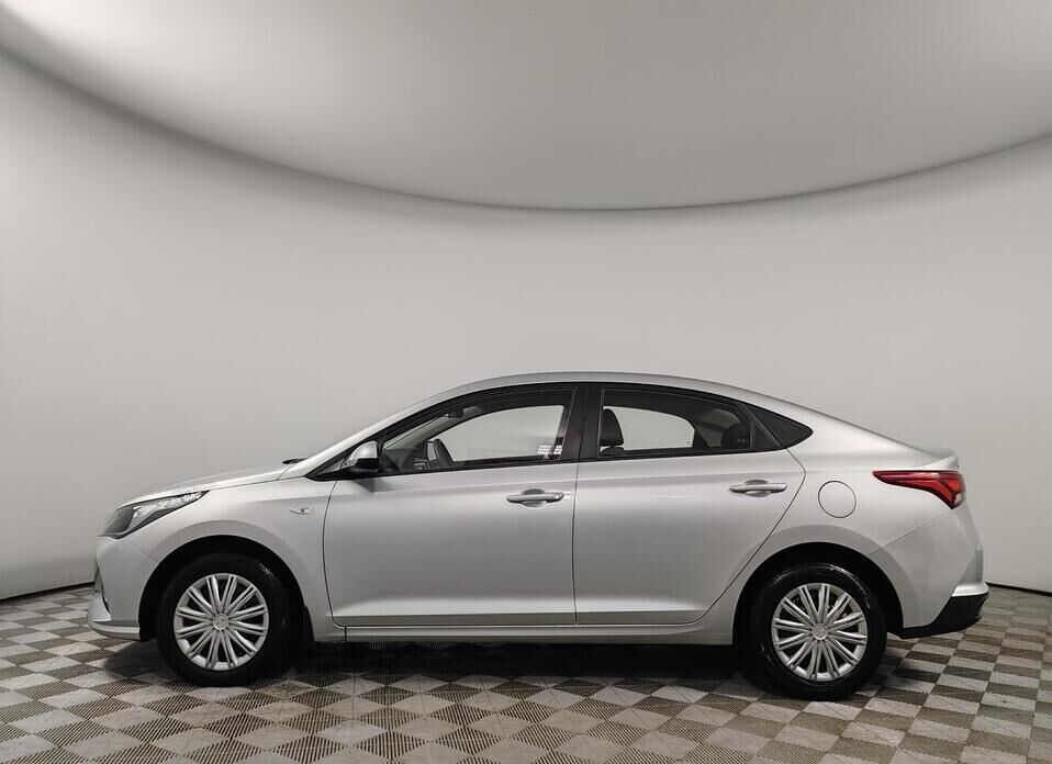 Hyundai Solaris, II Рестайлинг 1.6 AT (123 л.с.)
