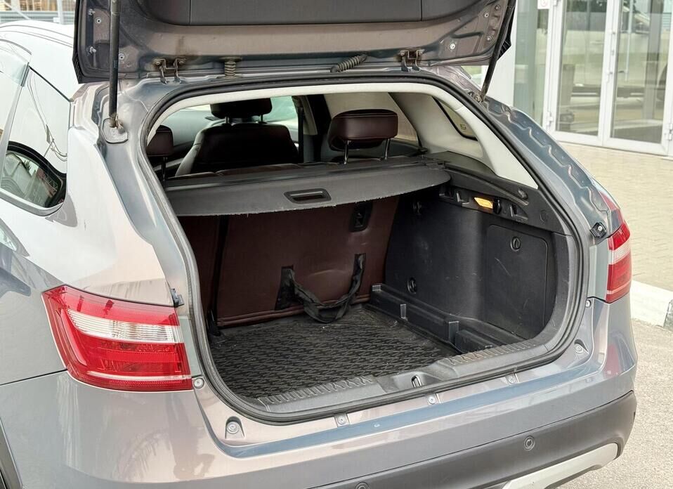 LADA (ВАЗ) Vesta, I SW Cross 1.6 MT (106 л.с.)