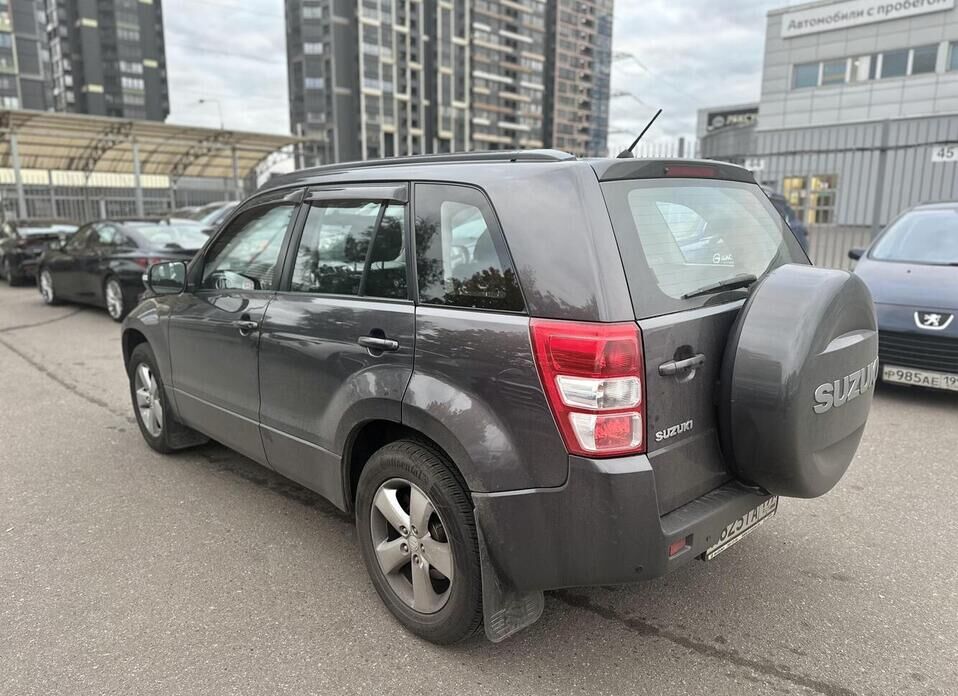 Suzuki Grand Vitara, III Рестайлинг 2.4 AT (169 л.с.)