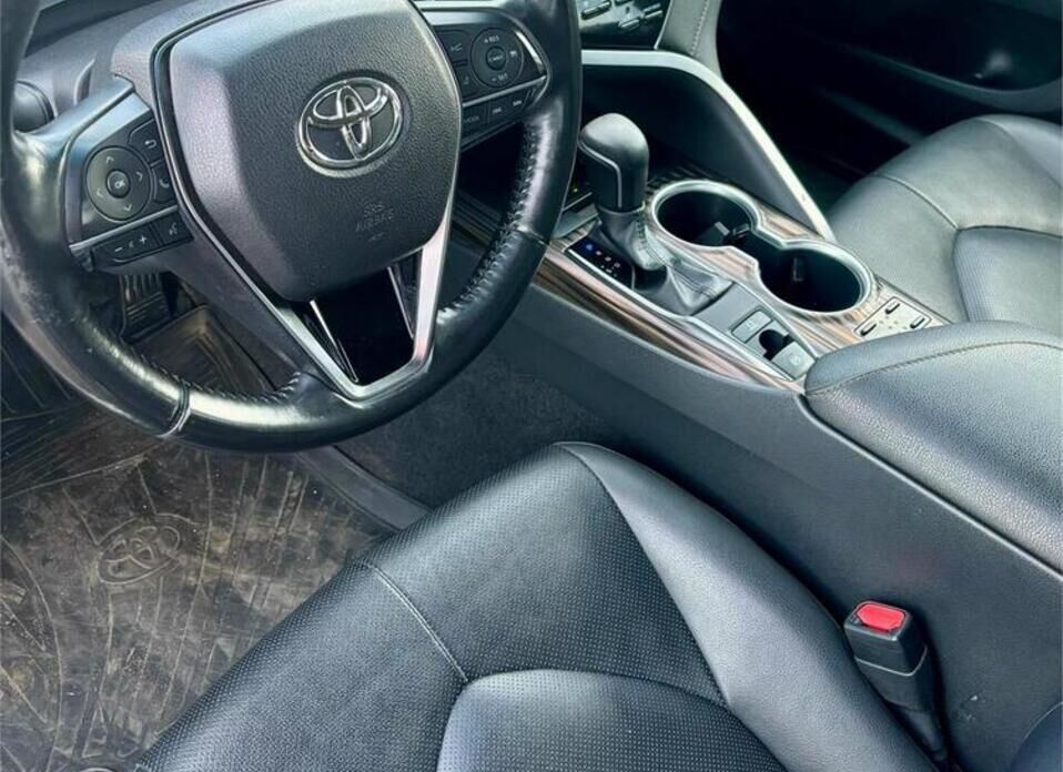 Toyota Camry, VIII (XV70) 2.5 AT (181 л.с.)