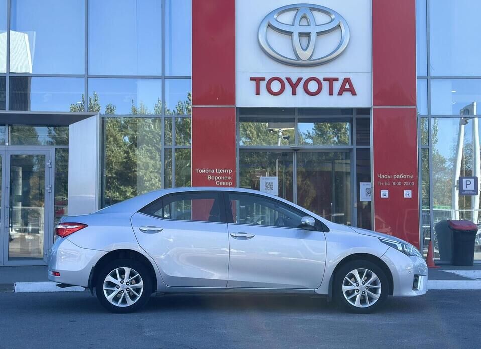 Toyota Corolla, XI (E160, E170, E180) 1.6 CVT (122 л.с.)