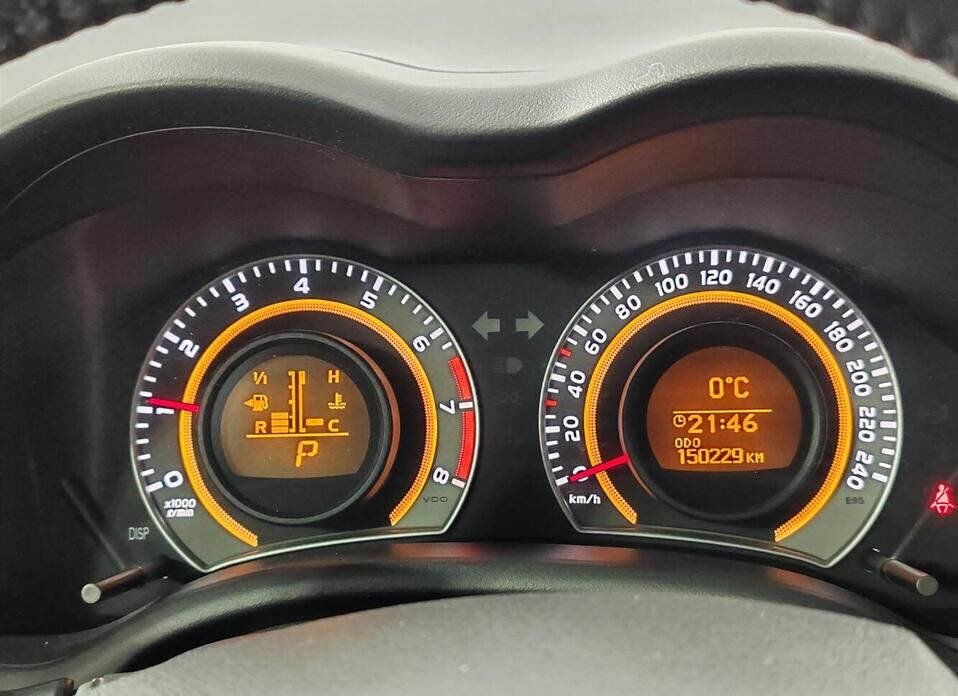 Toyota Corolla, X (E140, E150) Рестайлинг 1.6 AT (124 л.с.)