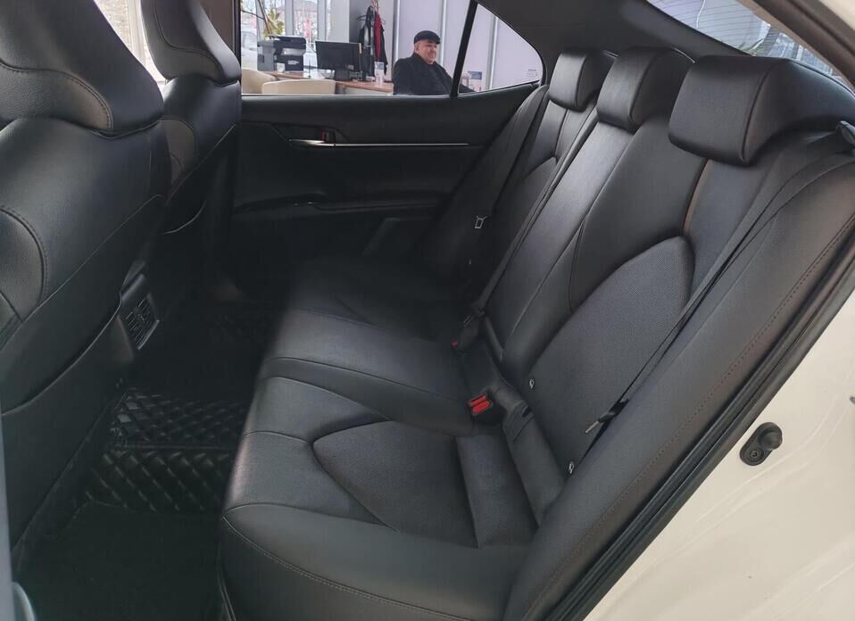 Toyota Camry, VIII (XV70) 2.5 AT (181 л.с.)