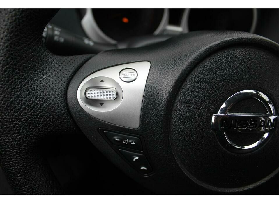 Nissan Juke 1.6 CVT (117 л.с.)