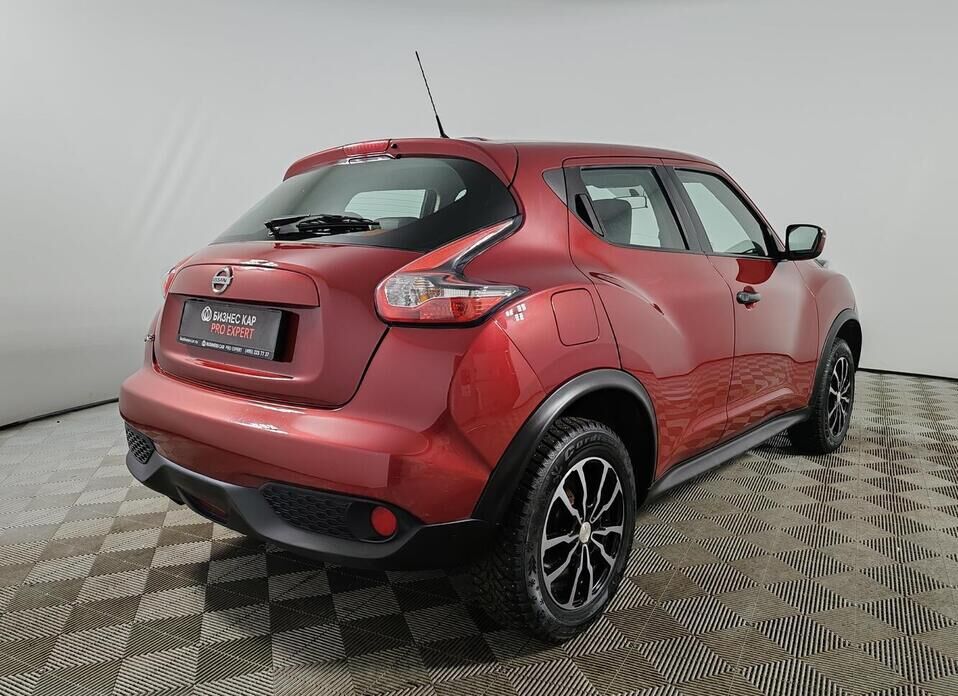 Nissan Juke, I Рестайлинг 1.6 CVT (117 л.с.)