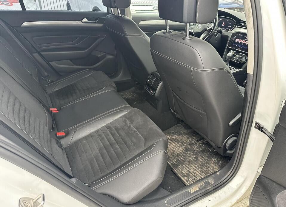 Volkswagen Passat, B8 Рестайлинг 1.4 AMT (150 л.с.)
