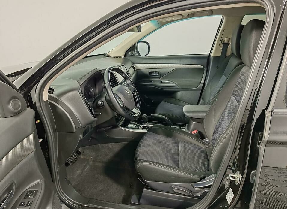 Mitsubishi Outlander 2.0 CVT (146 л.с.) 4WD