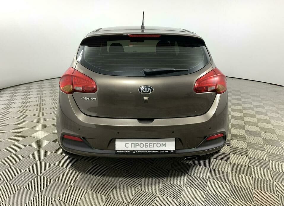 Kia Ceed 1.6 AT (129 л.с.)