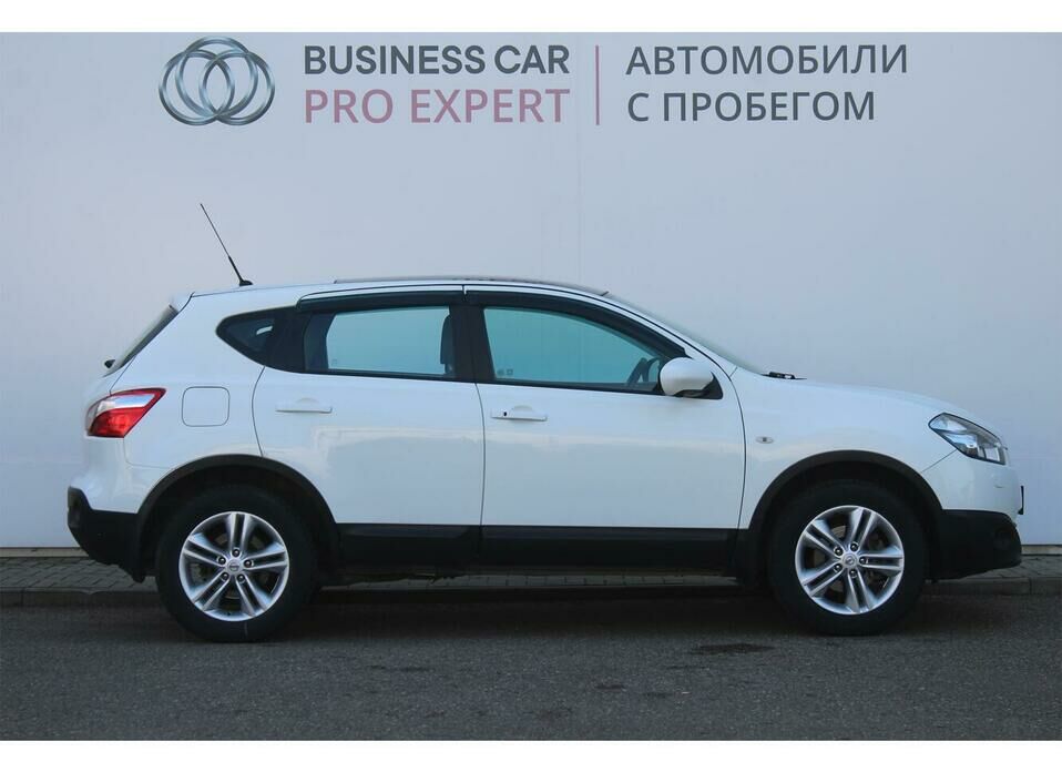 Nissan Qashqai 1.6 CVT (117 л.с.)