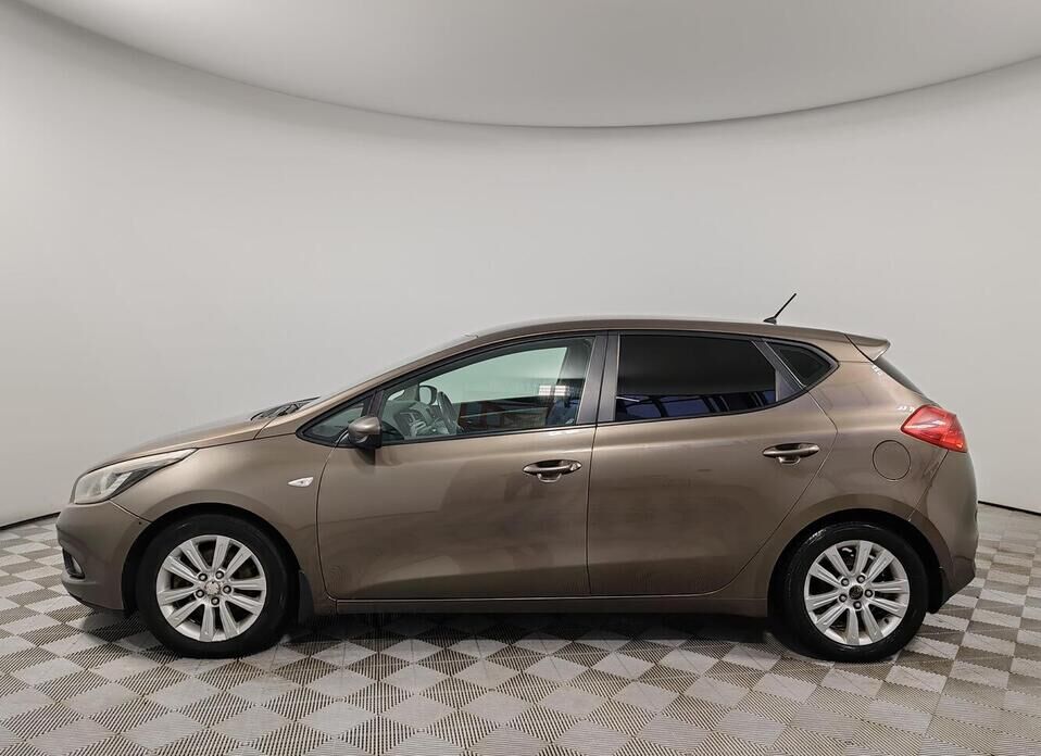 Kia Ceed, II 1.6 AT (129 л.с.)