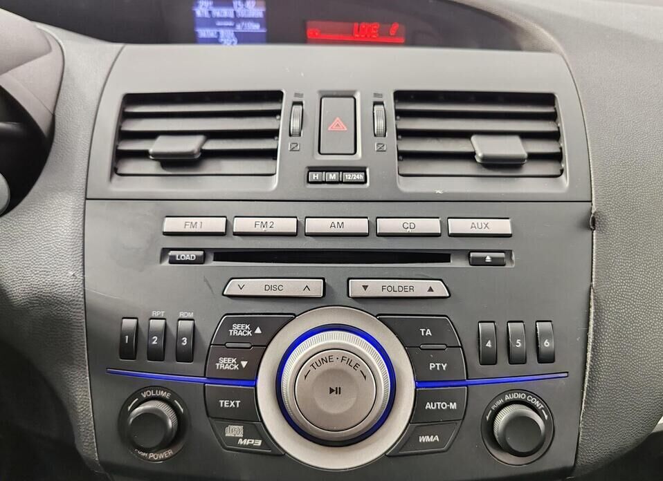 Mazda 3 1.6 AT (105 л.с.)