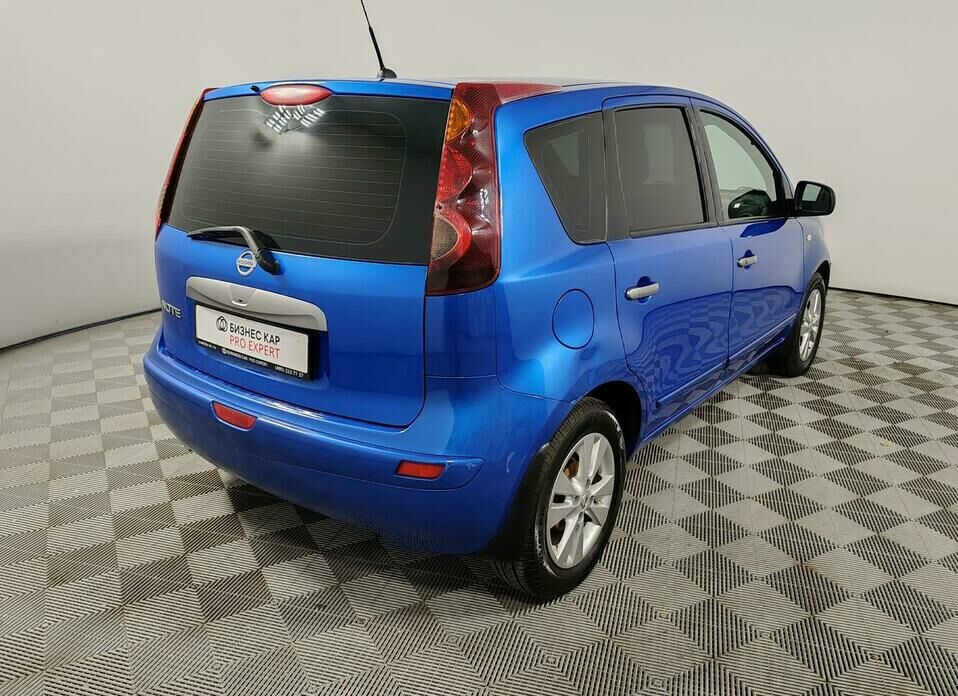 Nissan Note 1.6 AT (110 л.с.)