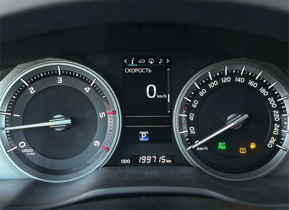 Toyota Land Cruiser 4.5d AT (249 л.с.) 4WD